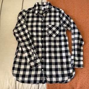 Old Navy Tunic Length Flannel Button Up